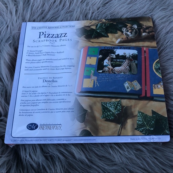 Creative Memories Other - Pizzaz 7x7 blue and red scrapbook pages